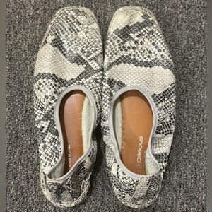Andre Assous size 38 espadrille flats